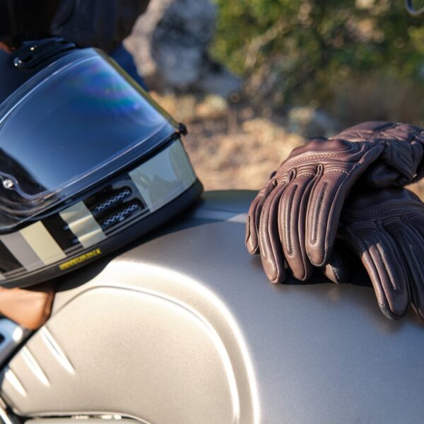 Kask motocyklowy: Rodzaje, wybór i bezpieczeństwo.